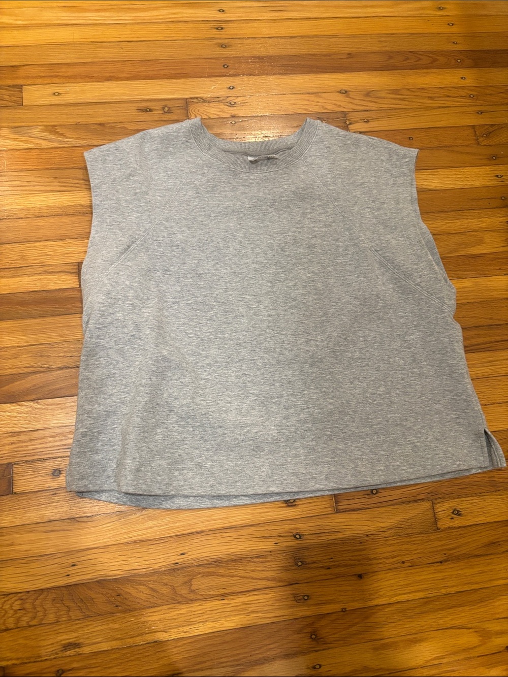 Casual Crewneck Muscle Tank - Light Gray